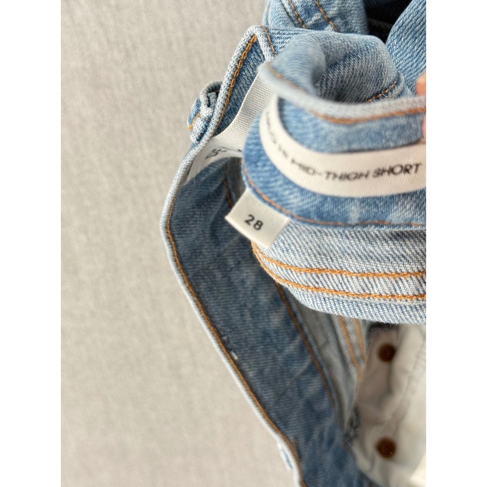 Aritzia Denim Forum The '50s Arlo Hi Mid-Thigh Short Light Wash Blue Size 28 - Picture 3 of 9